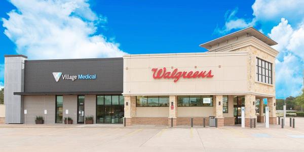 由于关闭了160家初级保健诊所，沃尔格林(Walgreens)在医疗保健领域最大的赌注正陷入困境