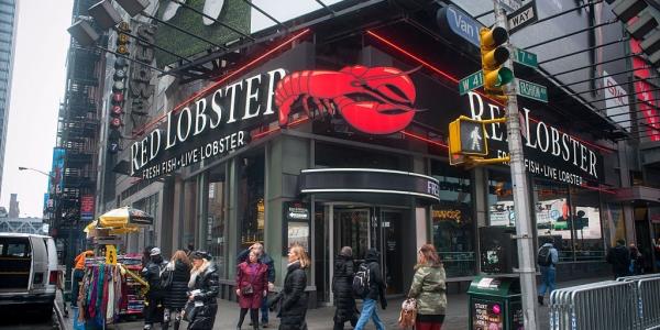据《华尔街日报》报道，在关闭50多家门店后，红龙虾可能在本月申请破产